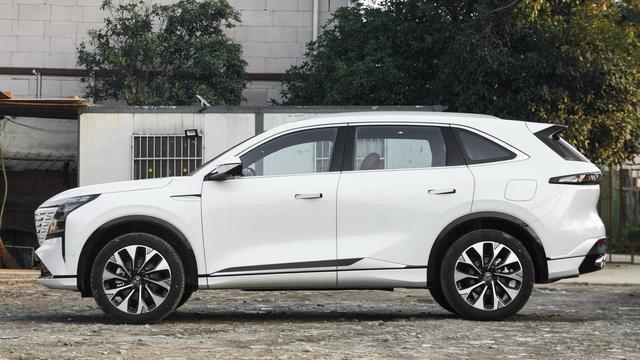 20T+爱信8AT，扭矩390·m，第四代CS75PLUSUltra值得买吗？