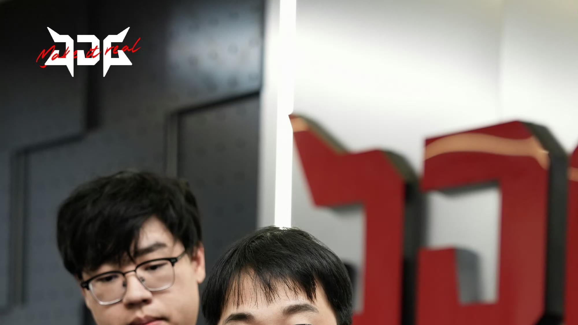 JDG击败BLG，Gala厄斐琉斯瞬秒Viper，想念K皇了