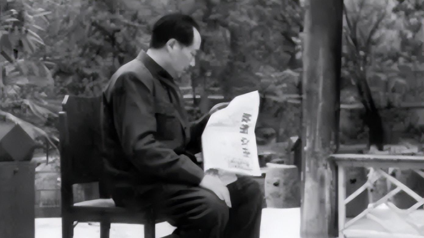1949年解放上海时，毛主席决定放走国民党军：恩来，你的看法呢？
