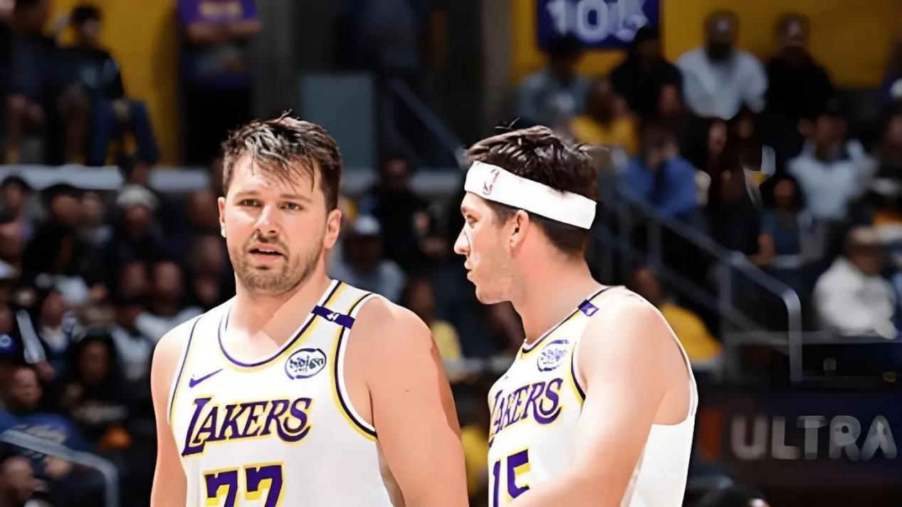 掀翻三巨头止连败！东契奇33+11+8里夫斯28，湖人107-96射落太阳
