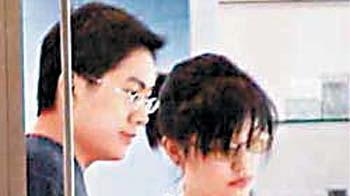 赵薇宣布离婚仅7天，再看汪雨19年前做的决定，网友：真明智