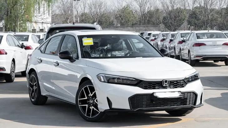 手握13万预算！买大众新速腾L还是本田雅阁？