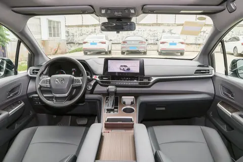 2026款格瑞维亚选购指南 5款配置怎选？配置解析/选购推荐/优缺点