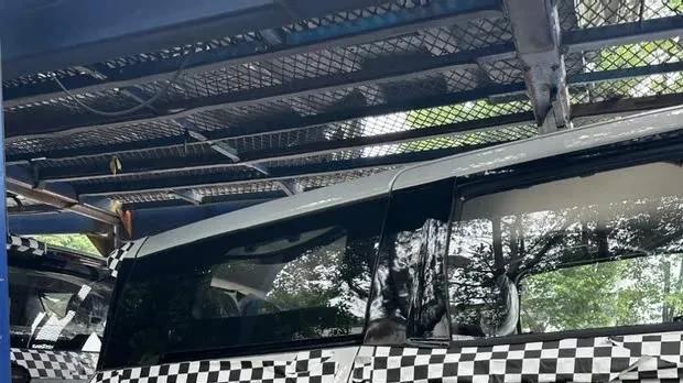 银标五菱！侧滑门，大扰流板，“Y”字尾灯，拉人拉货一把好手！