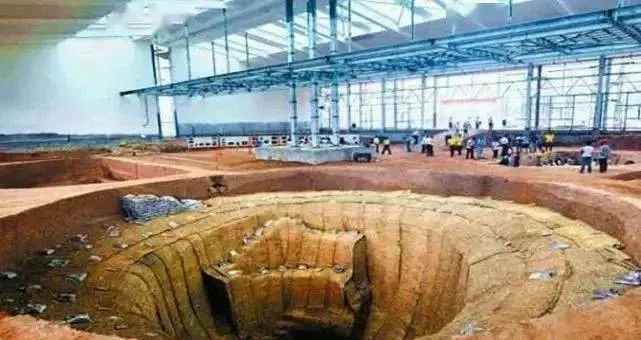 洛阳发现1000年前粮仓，打开后满满一窖粮食，专家将谷粒带回种植