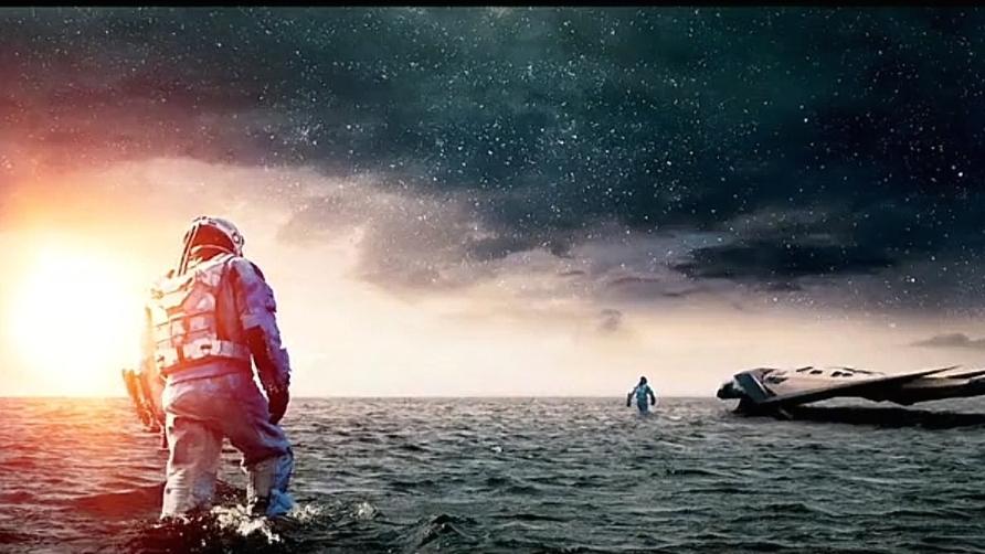 当星辰大海成为人类最后的教堂：解码《星际穿越》的时空诗学