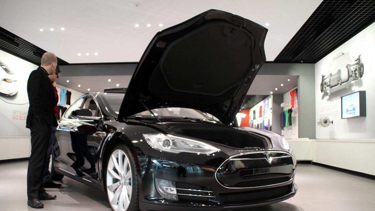 特斯拉Robotaxi千辆目标背后，藏着马斯克什么商业野心？