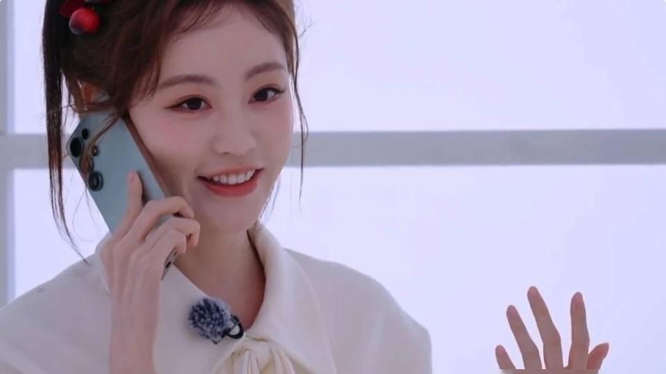 琼瑶女郎的落寞：电话那头的沉默，与姐姐们的璀璨星途