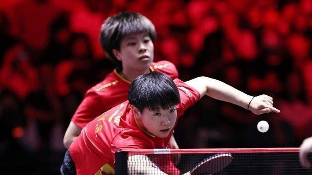 2025新加坡大满贯女双决赛：“内向组合”双曼夺冠有何秘诀？