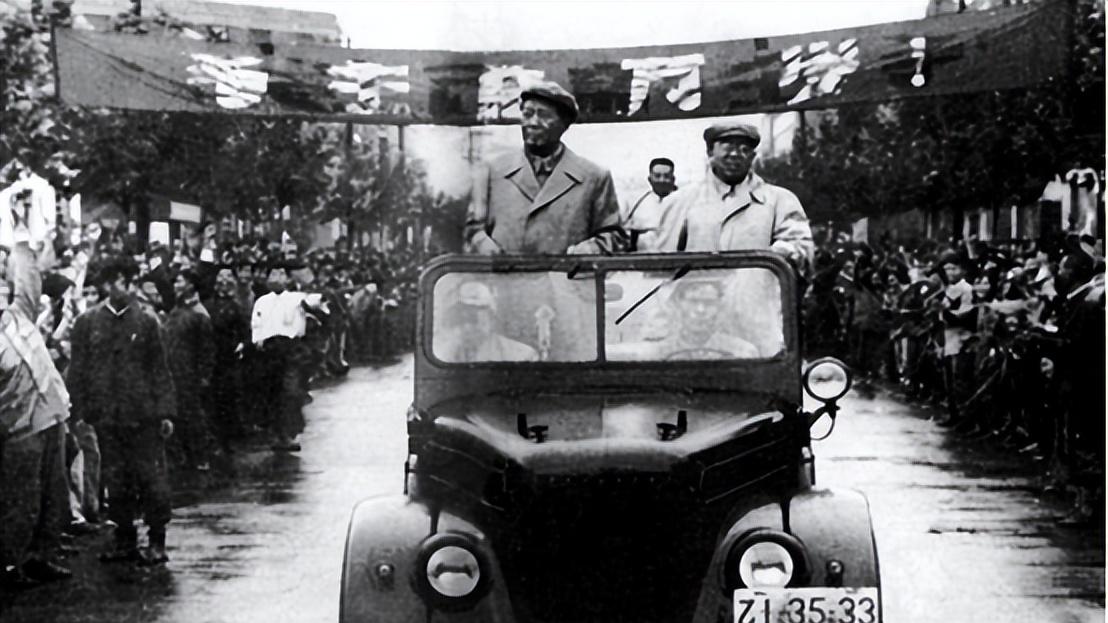 1962年曾希圣作了检讨，提到这件事时，刘少奇坦言：发了一点火