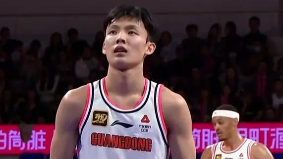 终于来了！陈国豪强势加盟东莞联赛，大朗男篮“躺”拿第11冠！