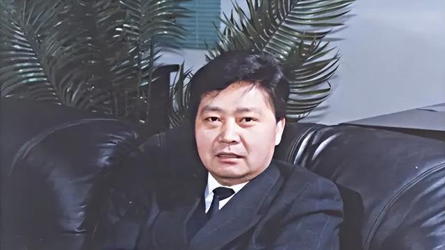 生了4个儿子，因太穷送出两个，谁知四个儿子后来都成了亿万富翁