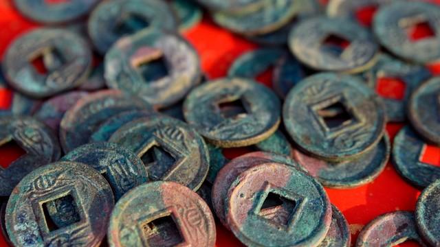 王莽到底是穿越者还是超前天才？他的改革方案让现代人都直呼内行