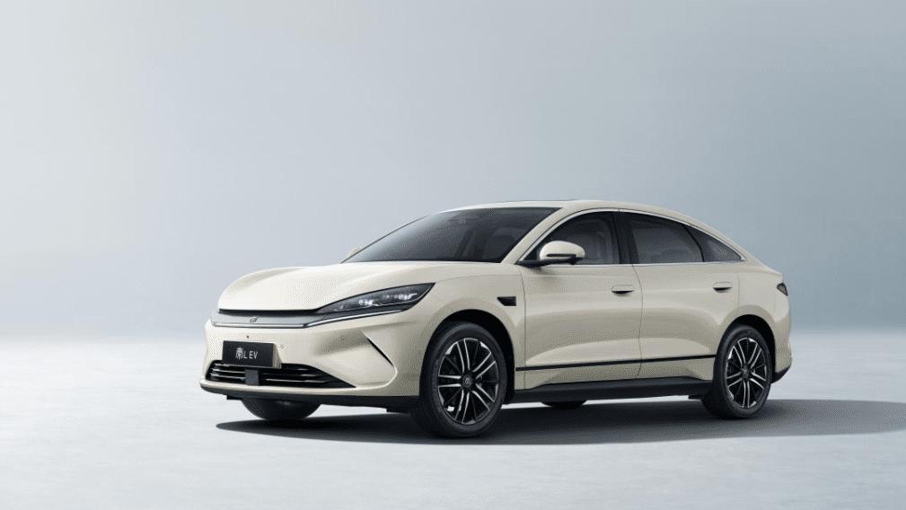 预定爆款！秦L EV将于3月23日登场，集成Model 3、SU7、MONA M03优势，一车抵“三