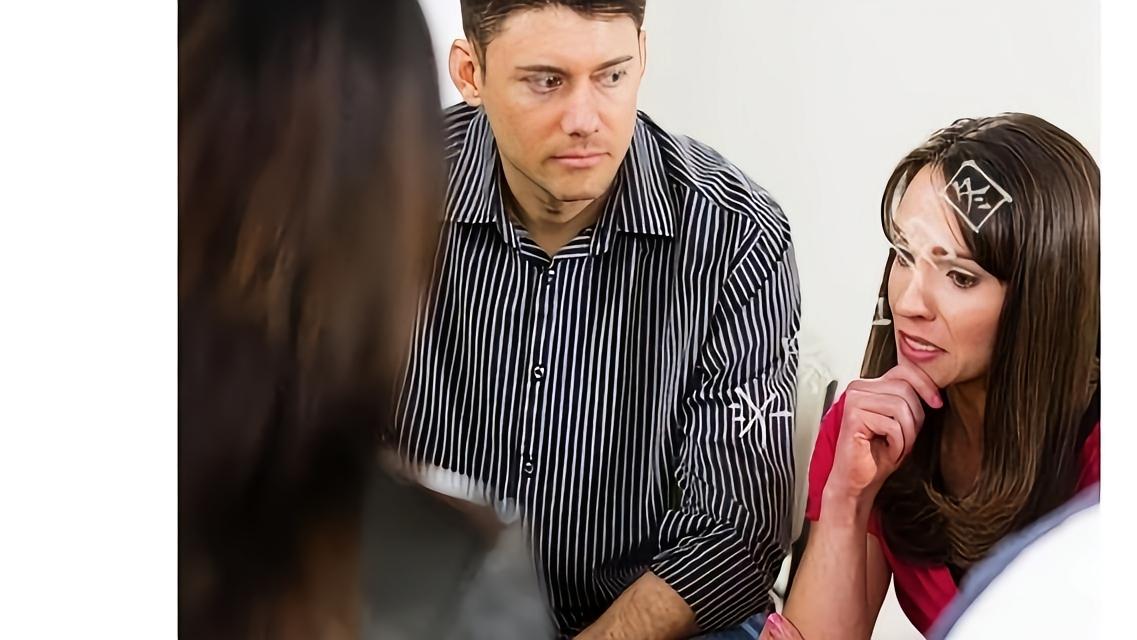 “捉奸维权”是出路？当婚姻变成赤裸算计，法律与尊严的双重困局