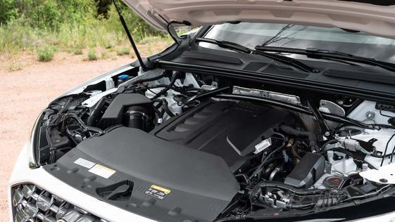 国产新奥迪Q5L要来了 与海外版对比有何区别 华为智驾是亮点