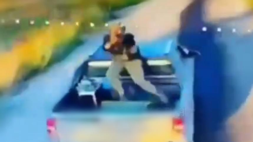 俄军打出“死亡公路”：红军城北几公里路，击毁近百辆乌军载具