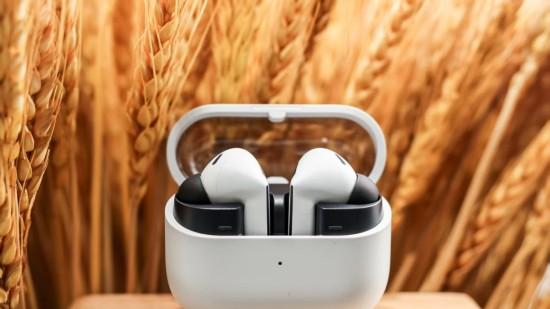 三星Galaxy Buds3 FE：音质、互联、设计全面升级