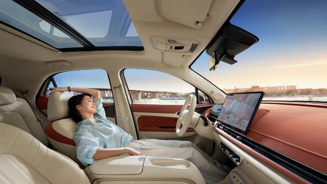 经典魅力再度绽放！2025款欧拉好猫预售启程，8.98万元起！