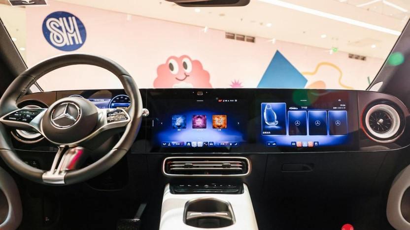 全新梅赛德斯-奔驰纯电CLA登陆厦门