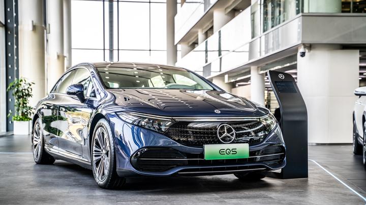 惊天阴谋？发达国家电动汽车大撤退，中国为何逆势狂奔赌未来？