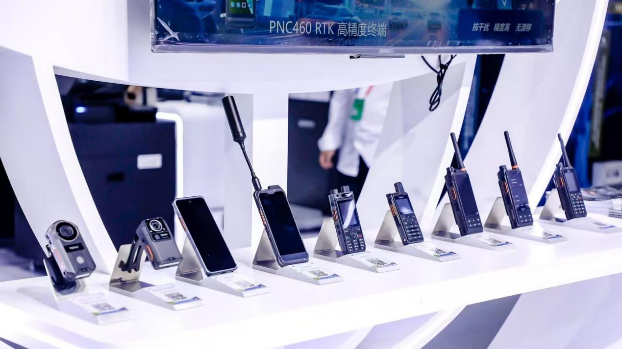 从“通信管道”到“智能中枢” 海能达AI专网引领行业升级