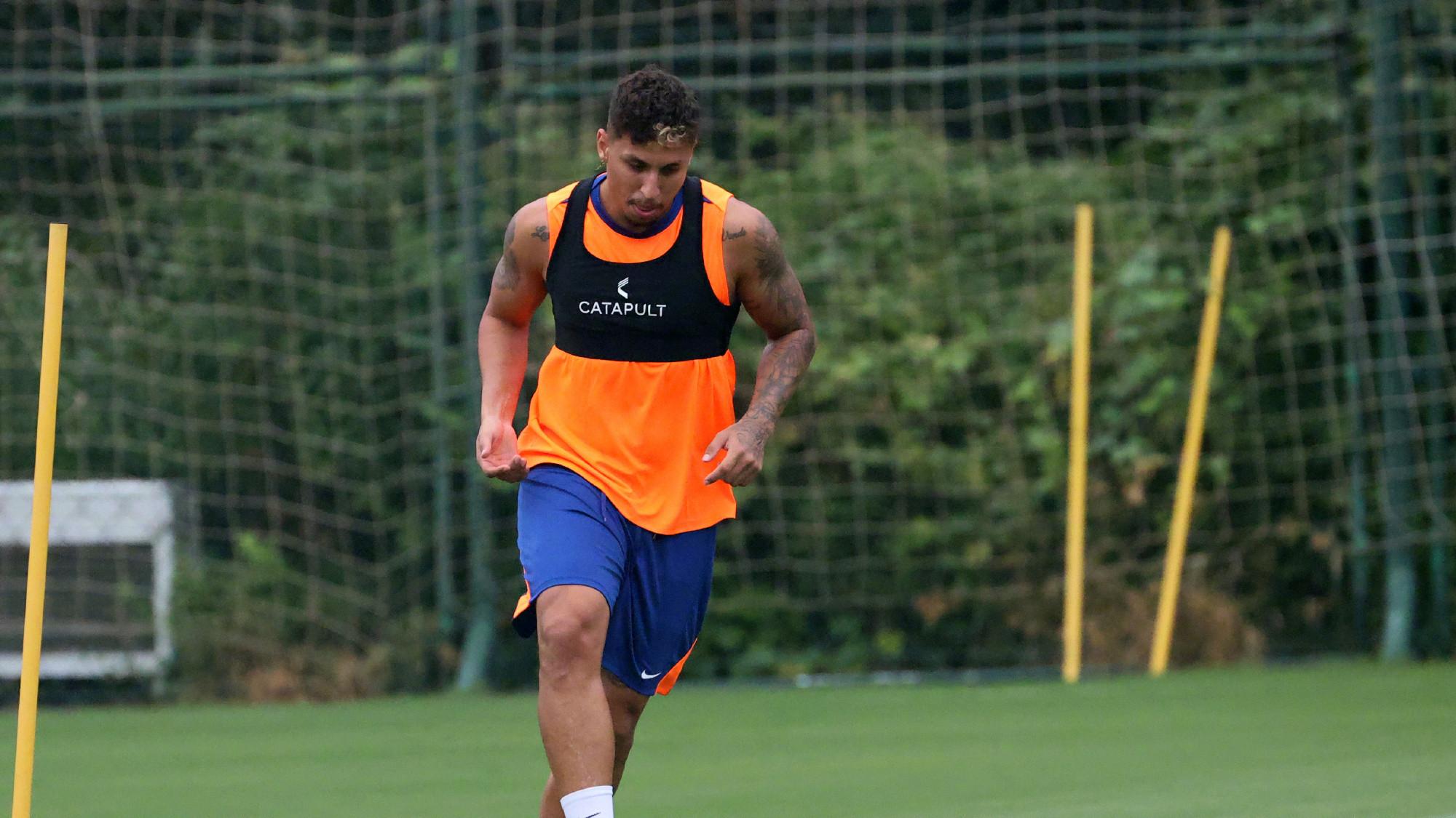 山东泰山启程前往上海备战申花，克雷桑、泽卡未随队，申花稳拿3分？