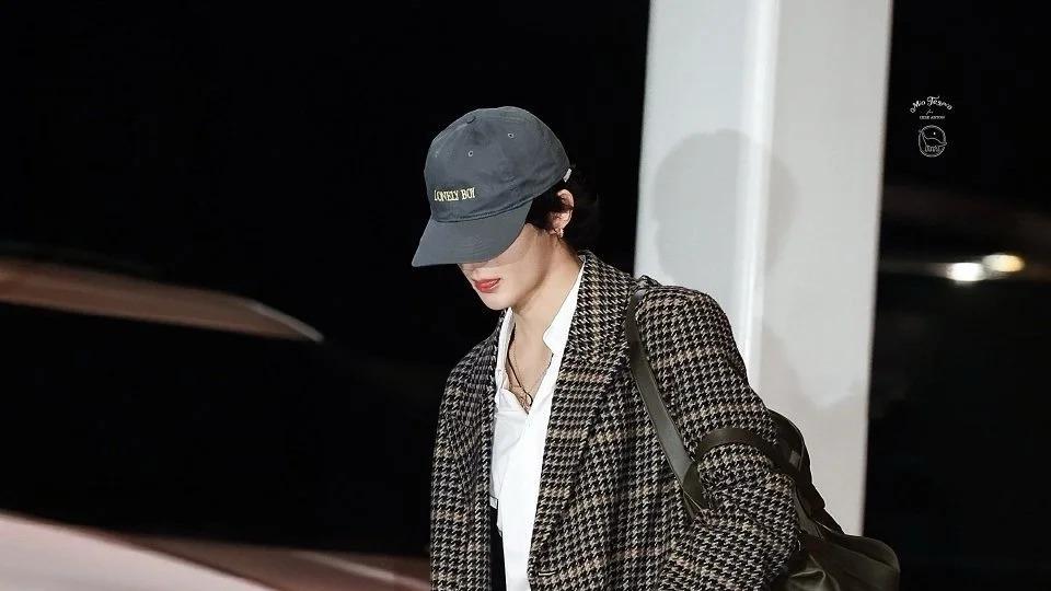 从“穿衣服”到“塑造形象”：如何用帽围组合，强化你的穿搭？