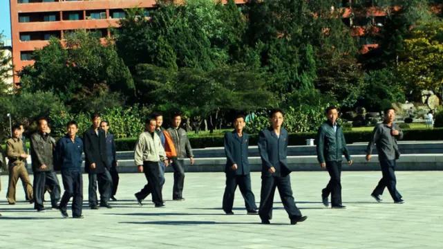 朝鲜城市户口很吃香，农村人如何获得城市户口？