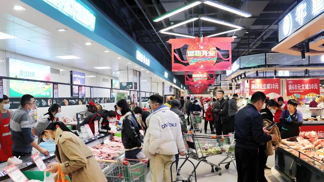 老外搞不懂中国的菜价：3块一斤的青菜，为什么中国人还嫌贵？