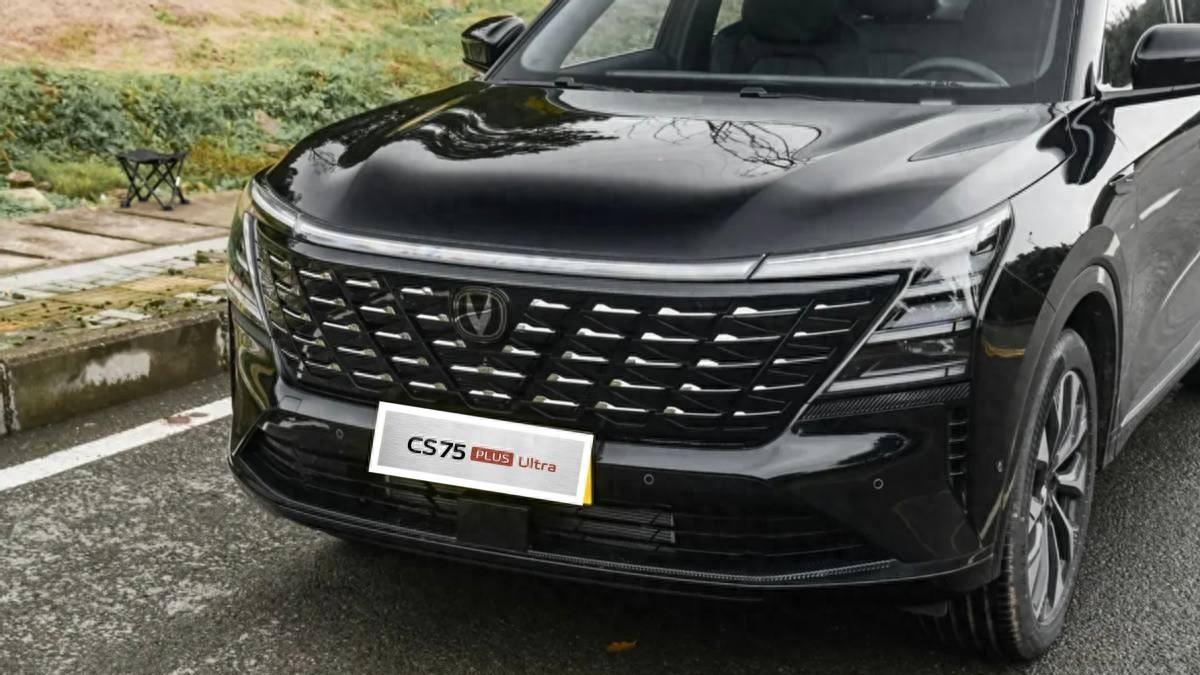 ​家用SUV市场竞争激烈，长安CS75PLUS UItra如何突围，消费者怎么看？