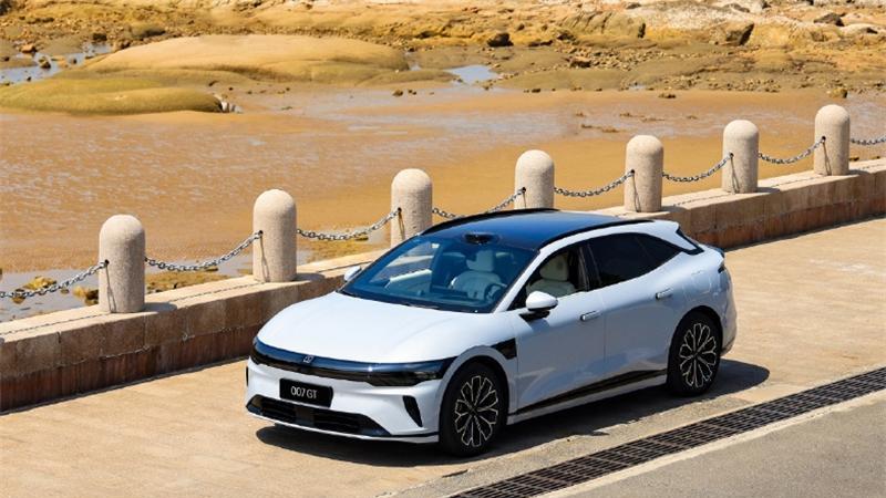 “钦”定性能，百年奥迪做起电动旅行车还是稳！