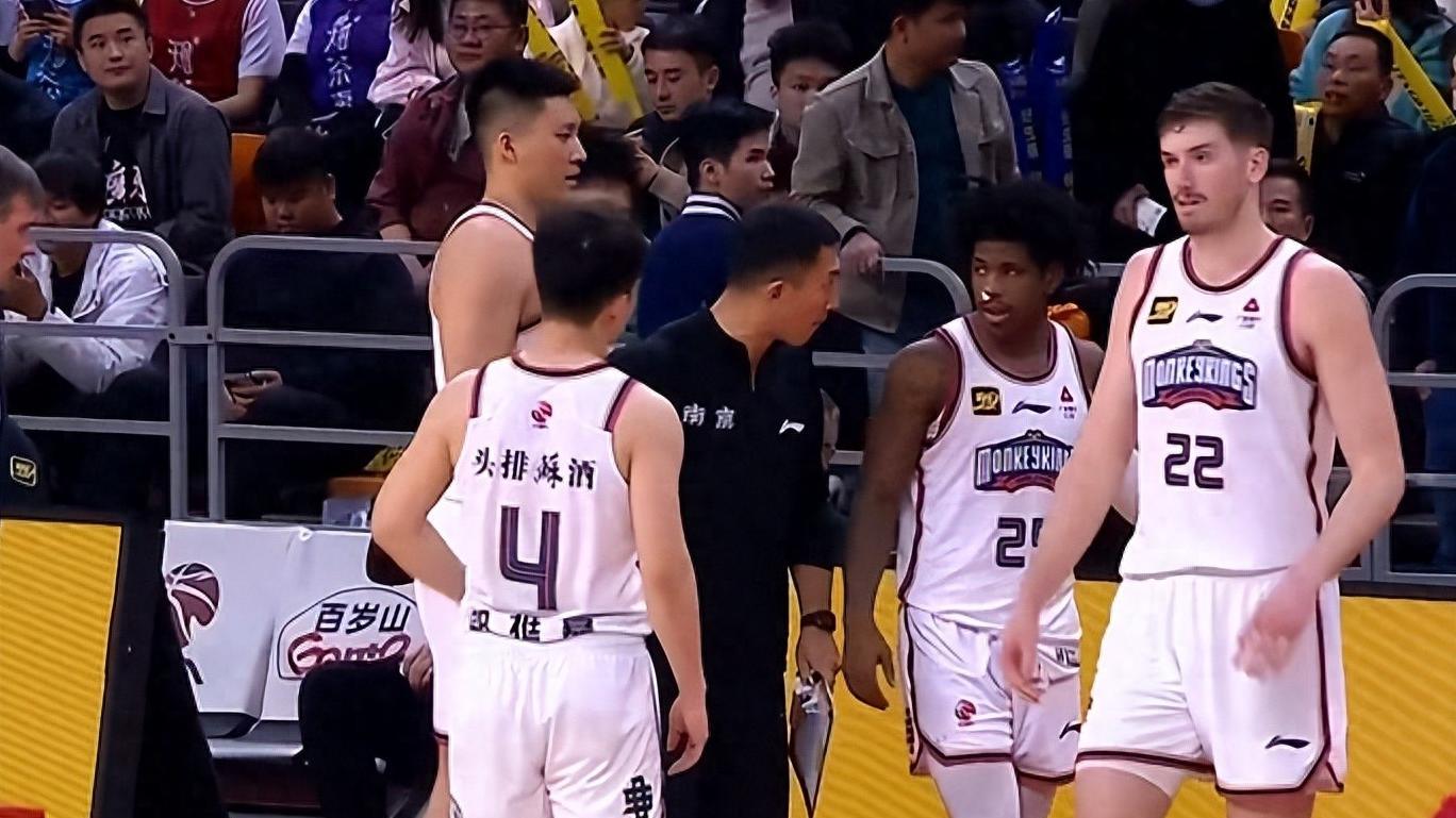 同曦首进季后赛，广东领先17分被逆转有何深意？