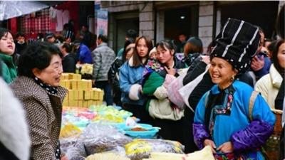 湖南省湘西土家族苗族自治州凤凰县：温情执法让文旅城市暖意更浓