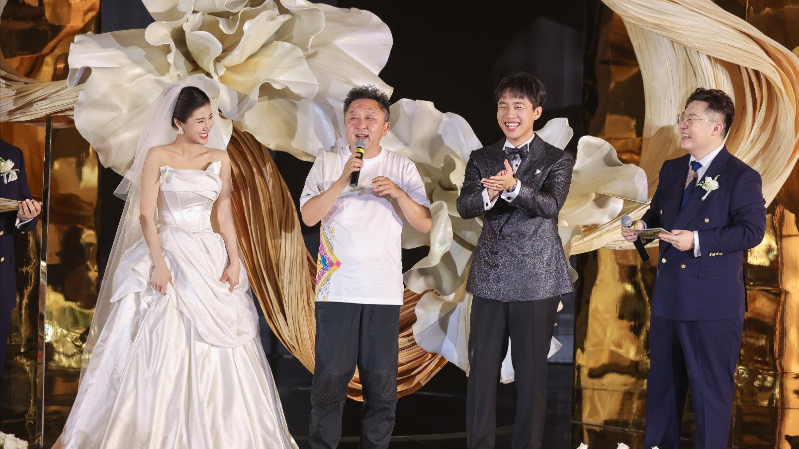 张九龄婚礼现场曝光！于谦证婚，岳云鹏送祝福，烧饼主持