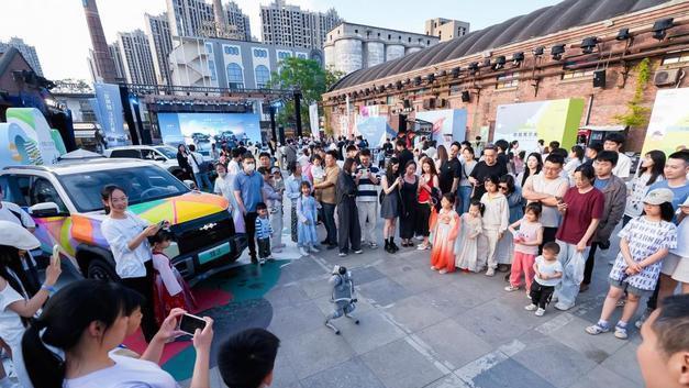 18个月狂飙10万台！郑州骄傲方程豹凭啥成新势力黑马？