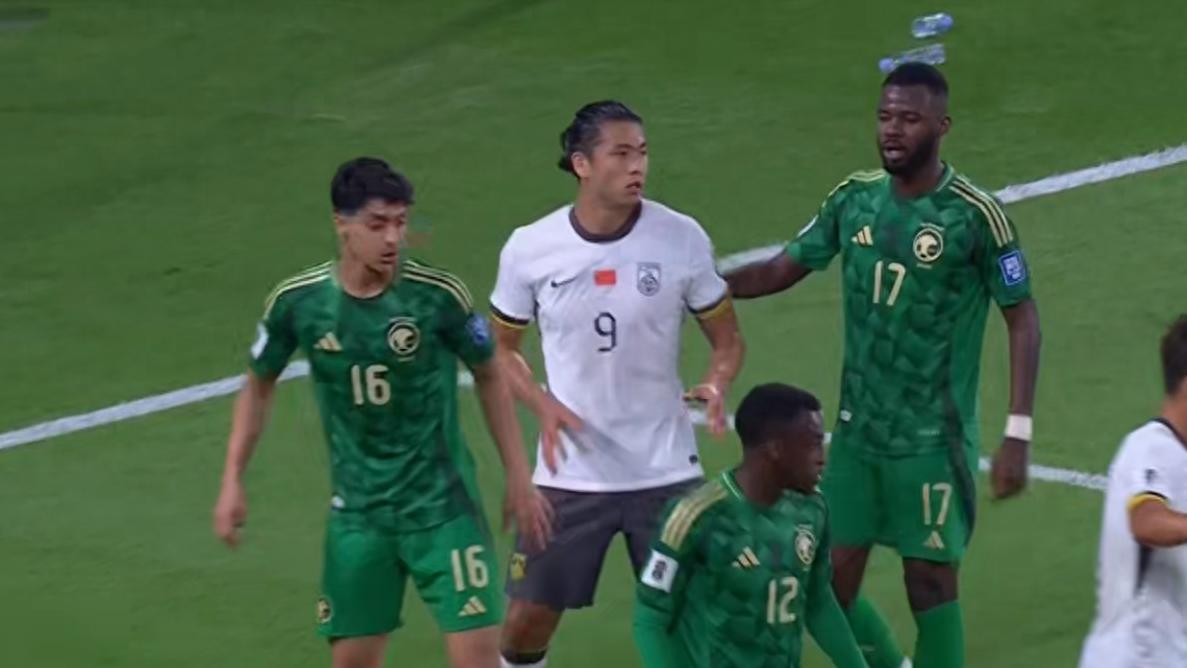 国足23人大名单大变动，王钰栋首次登场，4大主力为何缺席？