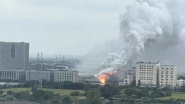 江阴化工厂突发火灾黑烟冲天 应急管理局：无人员伤亡