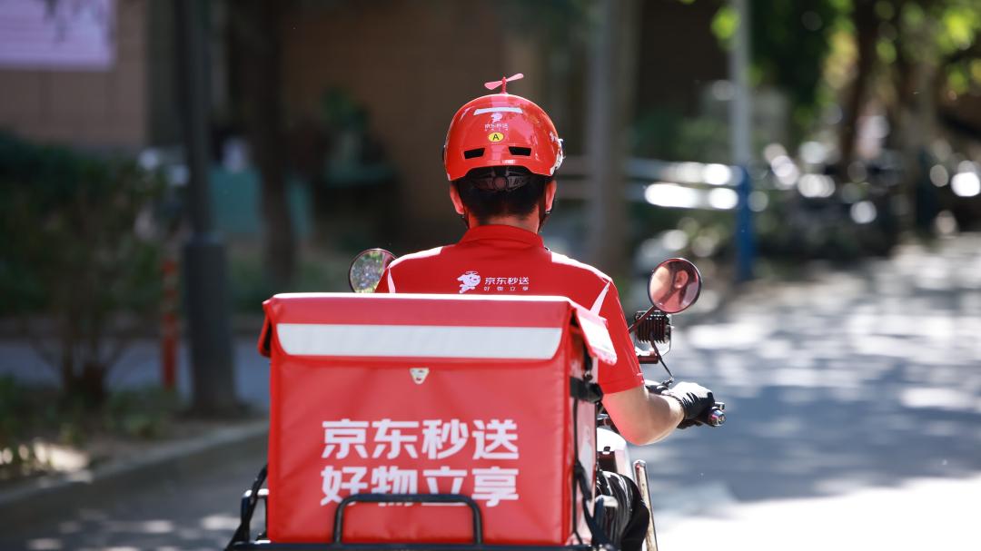 京东外卖，搅动一池春水