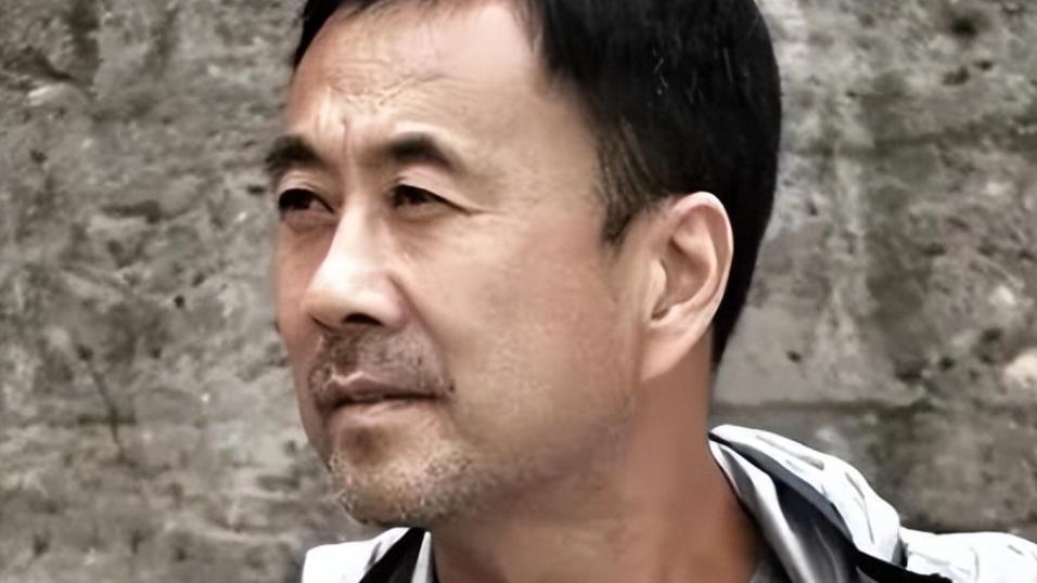 演员马卫军：演了一辈子大佐，和妻儿定居日本