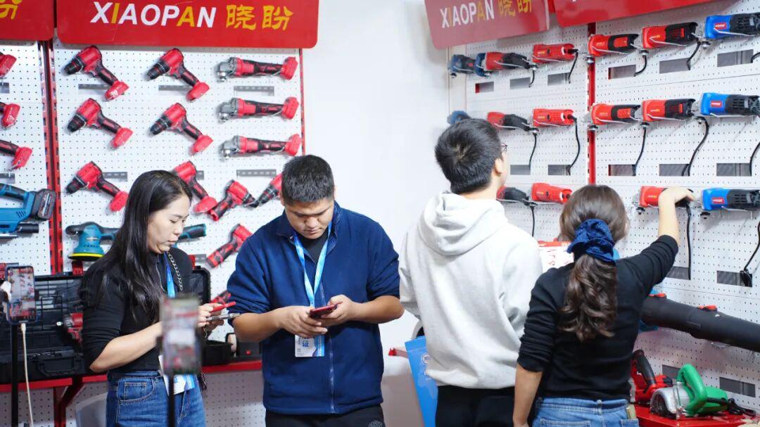 工厂如何在海外市场建立“专业感”？