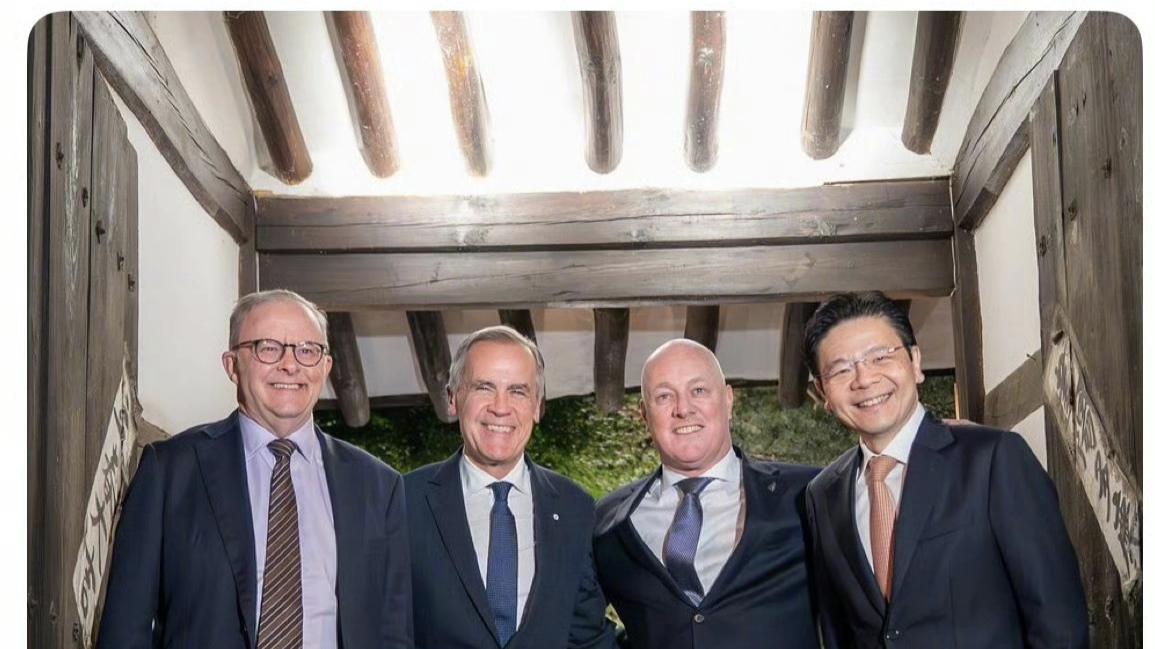 APEC峰会印度想加入被拒绝，美总提前走，新新加澳这四个开心合影