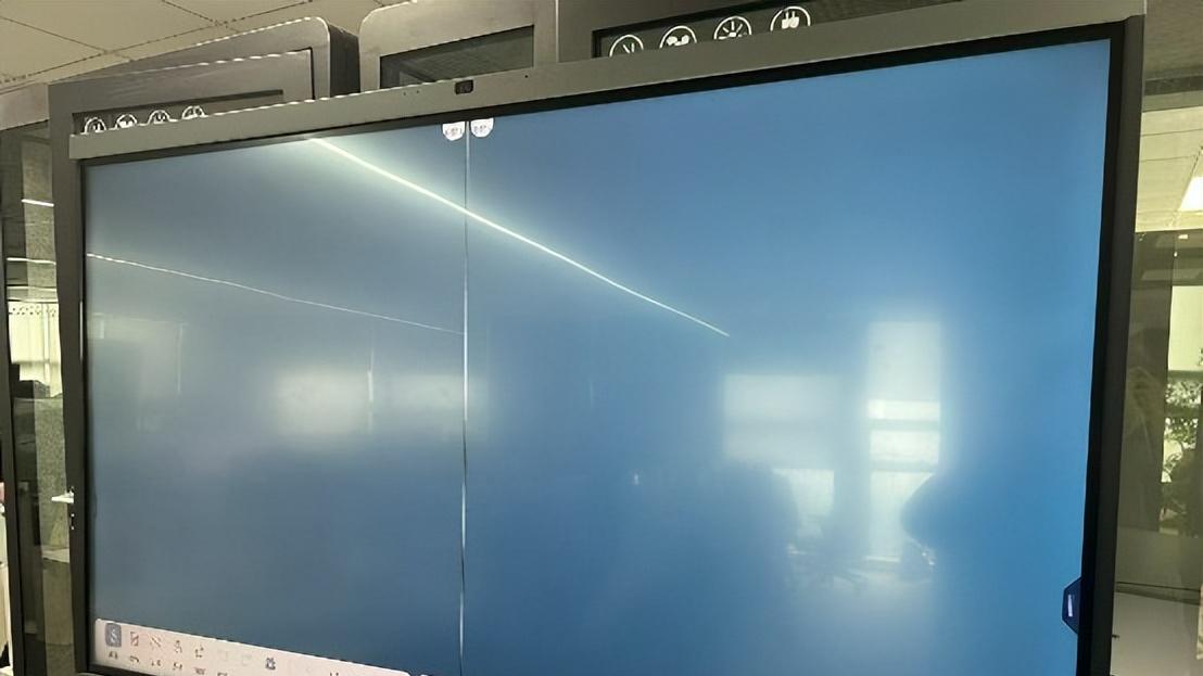 你的团队也需要Newline NCM3系列专业云会议平板这样“流动画布”