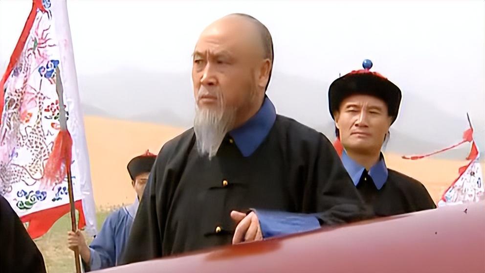 范进中举后为啥高兴的发疯？看看晚清重臣左宗棠的逆袭，你就明白