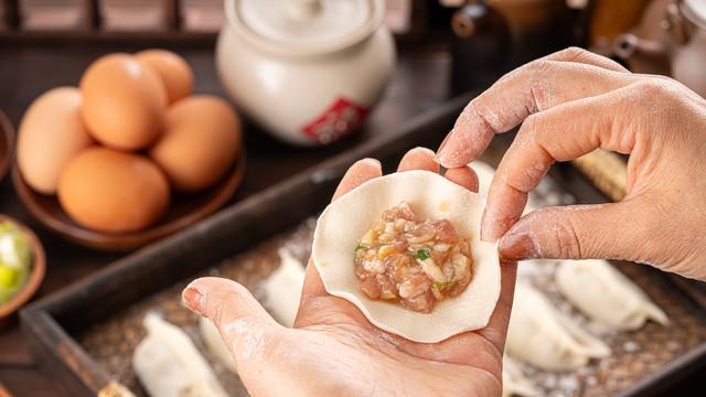 冬天，吃饺子记得“2馅不上桌，3馅端上桌”，暖胃暖心，补冬时！