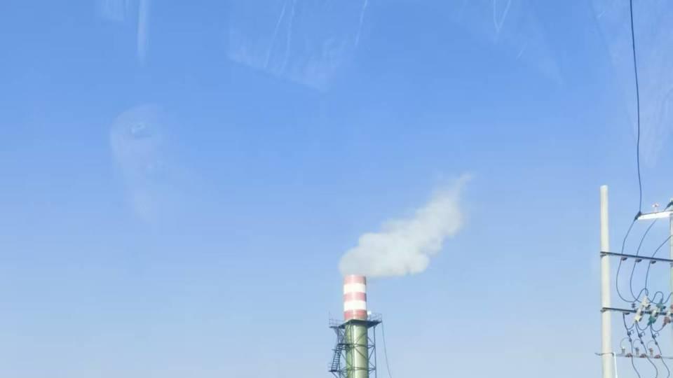 惠民县劳店镇一砖厂重雾霾天违规生产 盼从严查处