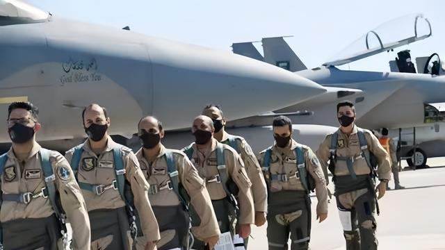 专为中东23国定制，我国一大装备颠覆军火市场：美俄还没清醒过来