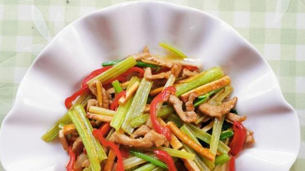 中午不知道吃啥菜？试试这5道简单的家常菜吧，营养又解馋。