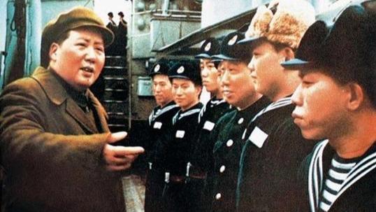 从东交民巷到联合舰队，毛主席四次硬刚洋人，让中国人彻底挺直脊梁！