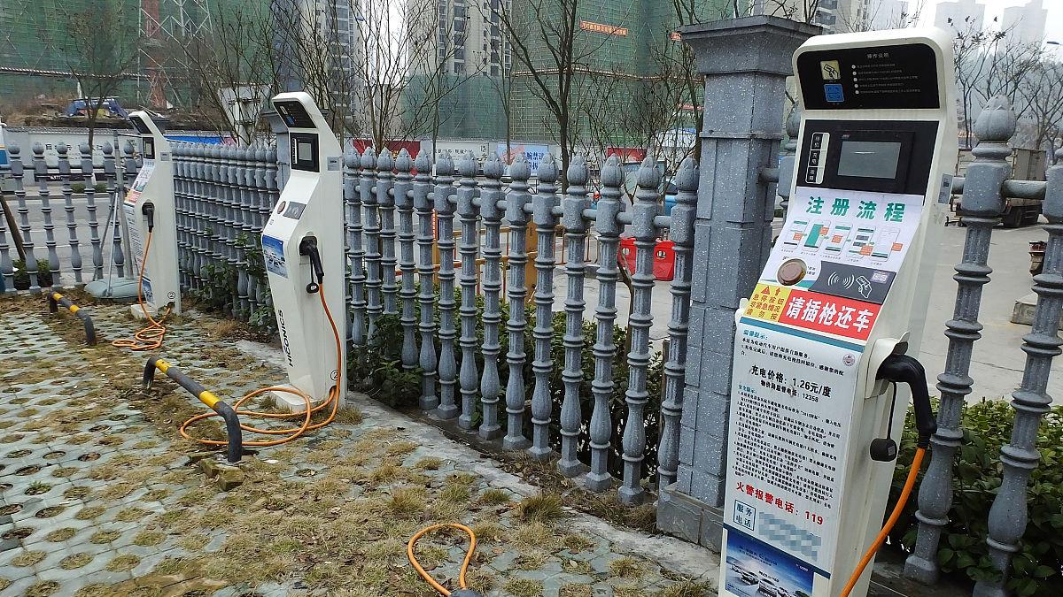 充电桩暗藏杀机？实测新能源车"爆燃链"触目惊心